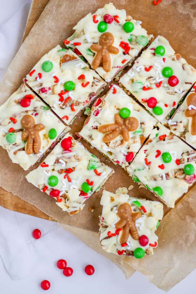 Christmas Rocky Road - The perfect festive sweet or dessert for Christmas. Make this no bake treat in December for parties or homemade gifts for friends and family.