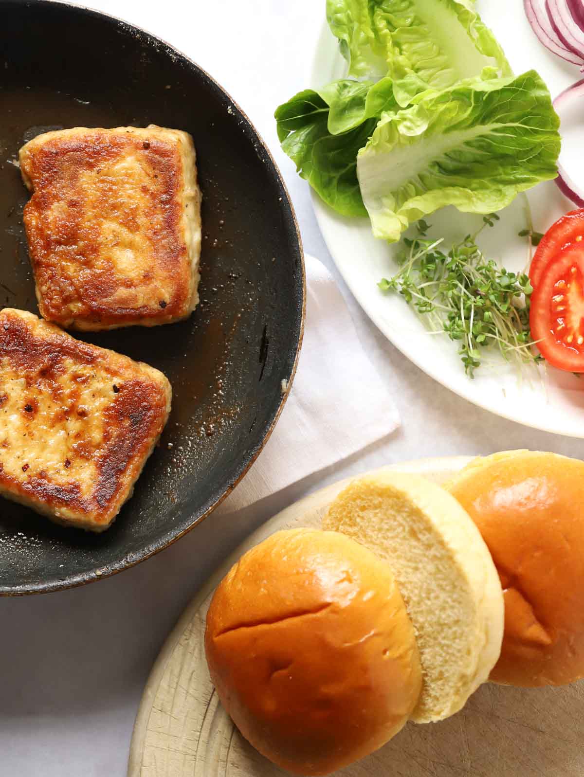 Step 2 of how to make halloumi burgers.